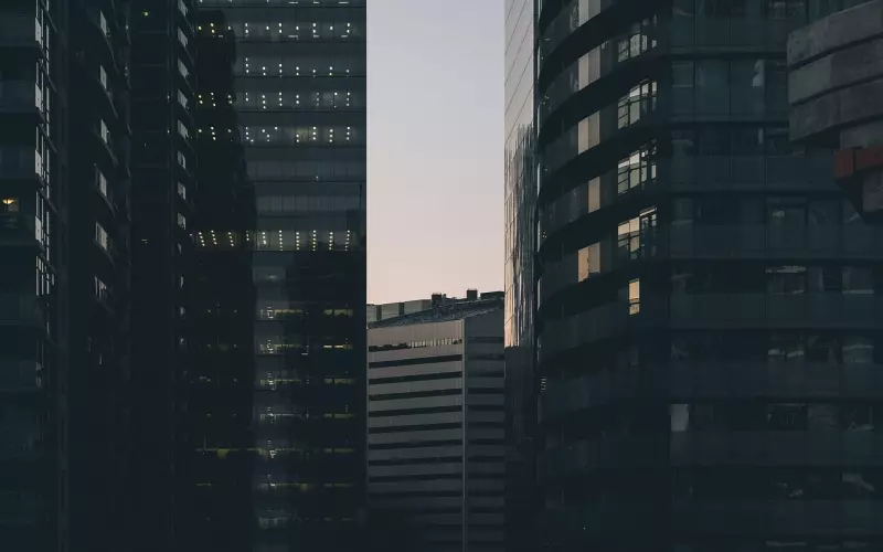 恋爱情商：办公室恋情多与女人的主动有关