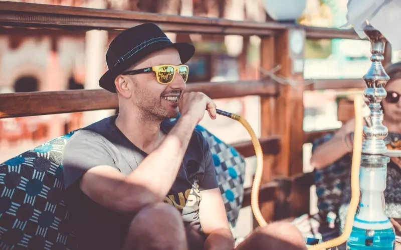 很多男人不懂，有这些“坏习惯”的男人，会被女人当宝贝爱一辈子