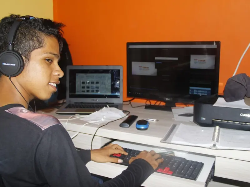 把妹地图丨从认识到关系进阶，让女生乖乖听话