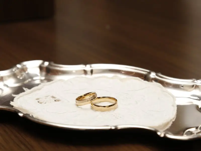 婚姻不合？分开后又努力挽回，婚姻生活中我们应该做什么？