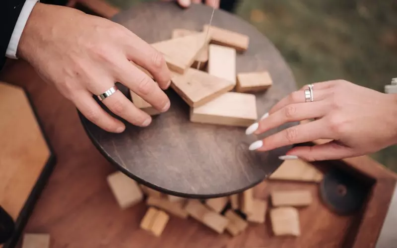 婚姻不是儿戏婚外情也不是游戏(遭遇婚外情的婚姻还能回到以前吗)