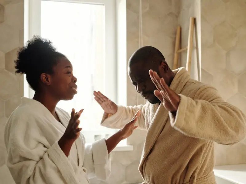 婚姻 | 在婚姻中解决矛盾，一些做法要不得