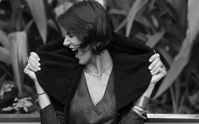 男人都喜欢这4个“肉麻称呼”，有些女人，可能一辈子也不会喊