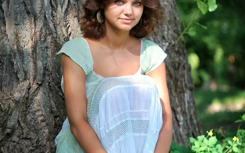 男人被女人深深“迷住”了，才有这4个表现，情不自禁！