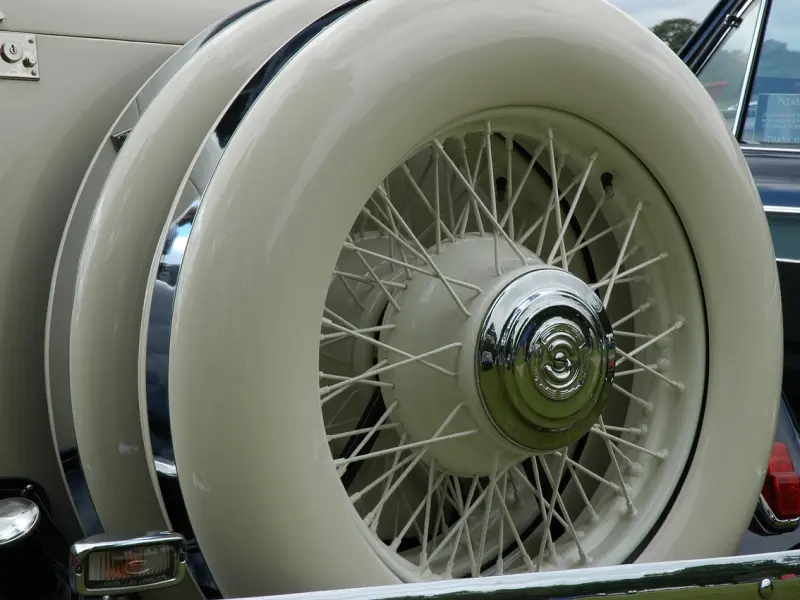 男人把你当成“备胎”，才会有这些表现，所以别再纠缠了