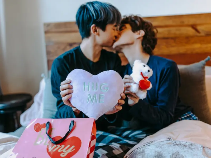 男人不能和你共享这些东西，你就别再爱了