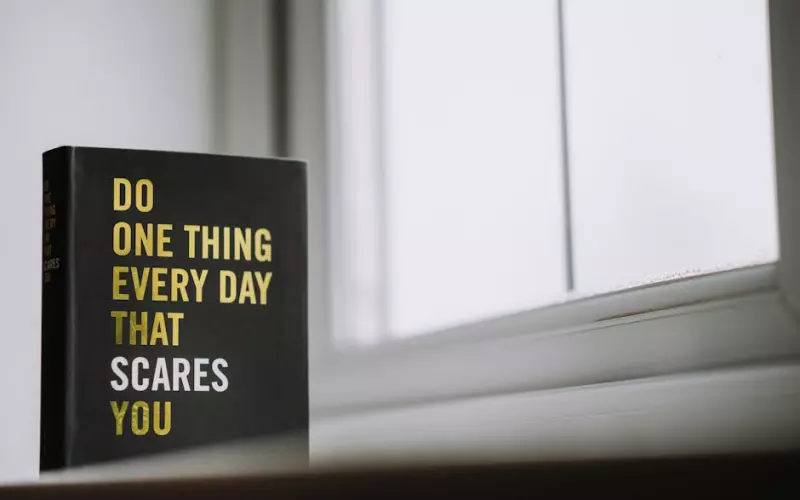 男人做这些事，就是想逼你说分手