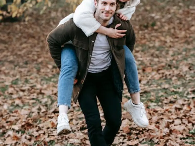 男人对你抱着“玩玩”的心理，会经常给你说这3个词，别爱错了人