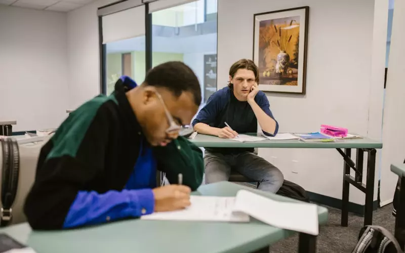 男人出轨身上肯定有这几种表现(男人会出轨的几种表现)