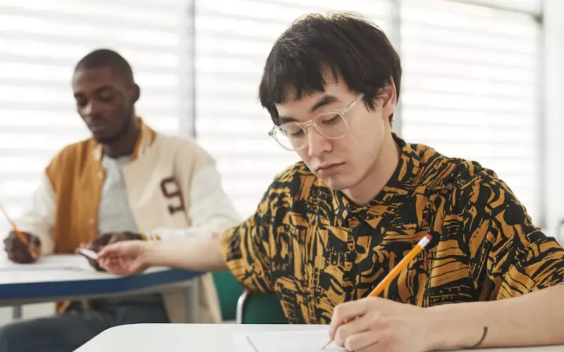 出轨的男人往往都会有这几种表现(出轨的男人有哪几种表现)