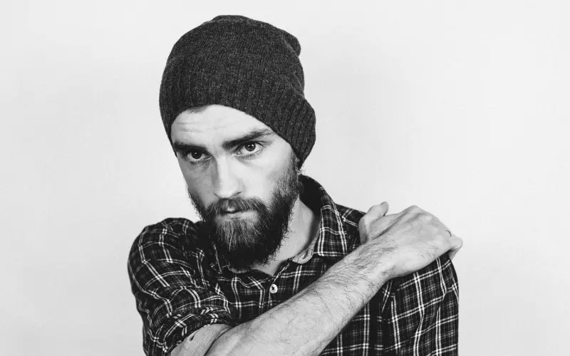 时常给你发这些信息的男人，多半不是好男人，女人不要随意深交