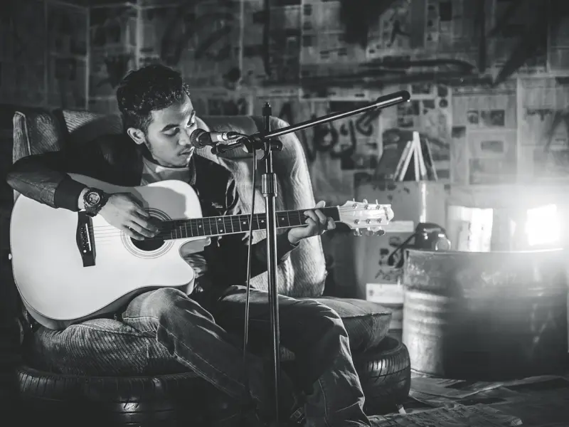 男人弄丢了自己的真爱，才会有这4个表现！