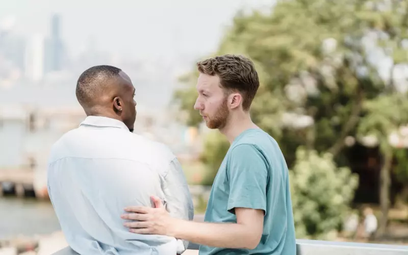 男人对婚外感情的看法(男人怎样正确看待婚外的感情)