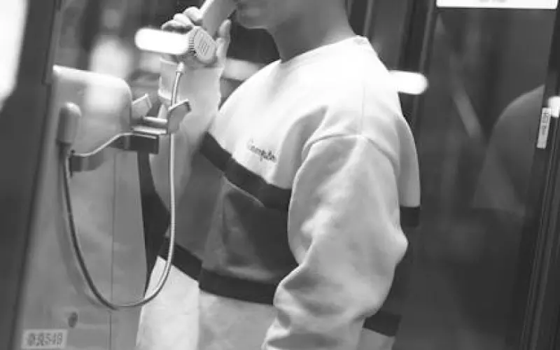 想念一个人却又不愿意联系对方(想念一个人又不愿主动联系怎么办)