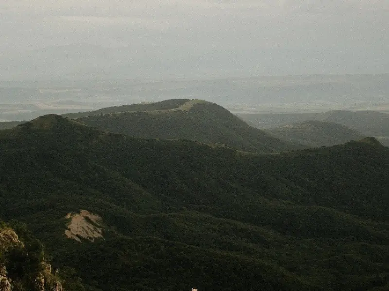 崔永福老师从事婚姻感情的挽回调解咨询工作的“发心”是： ——帮助那些本该享受幸福生活的不幸感情婚姻者走出痛苦深渊！