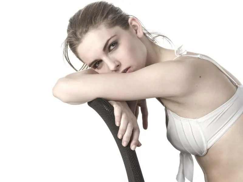 男友心里总想着前女友，怎么样才能不纠结？