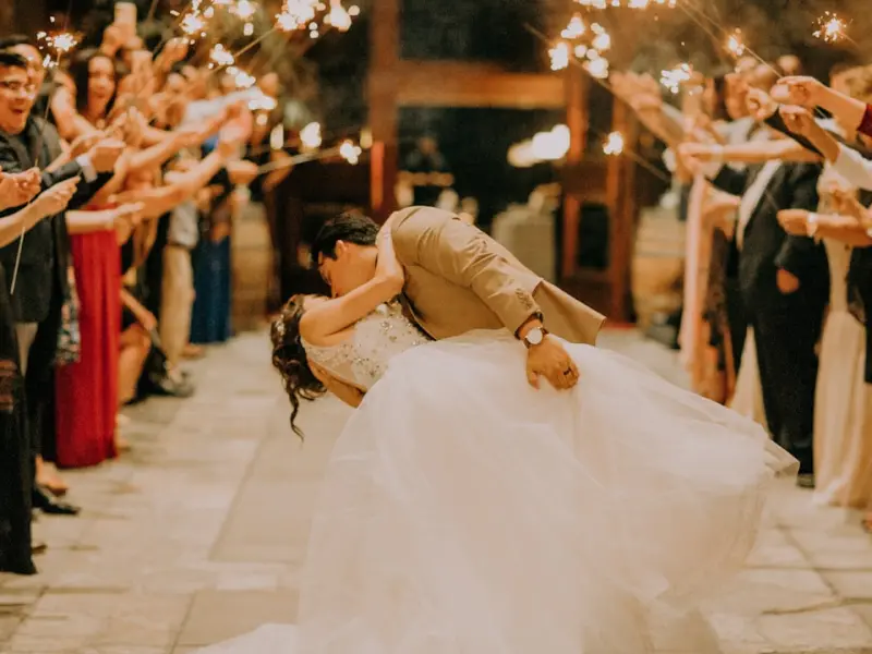 因为我总是偷看男友手机，男友和我分手了，该怎么挽回