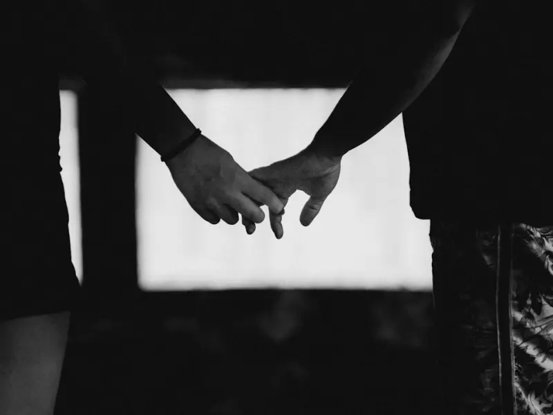 男朋友和我分手了，我该怎么去挽回他