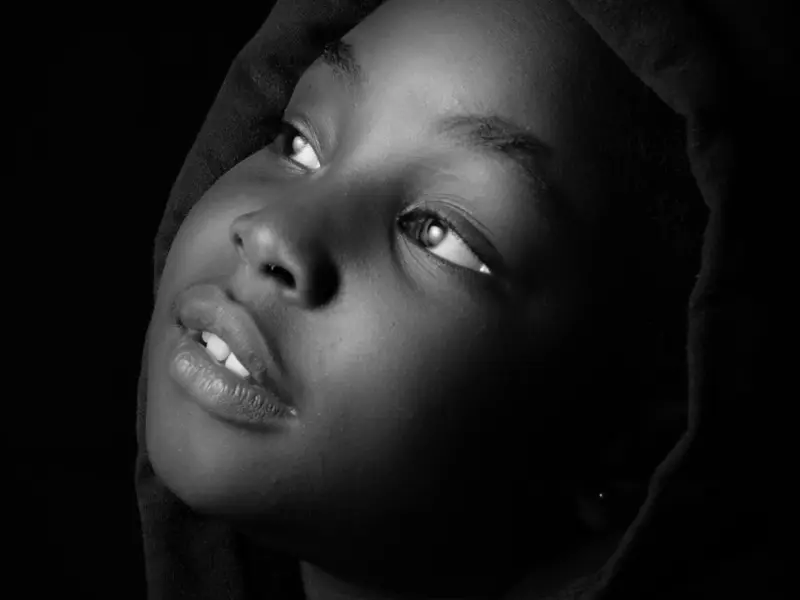 男朋友和我分手了，我怎么求他让他别离开我都没用，有什么办法可以让他回心转意