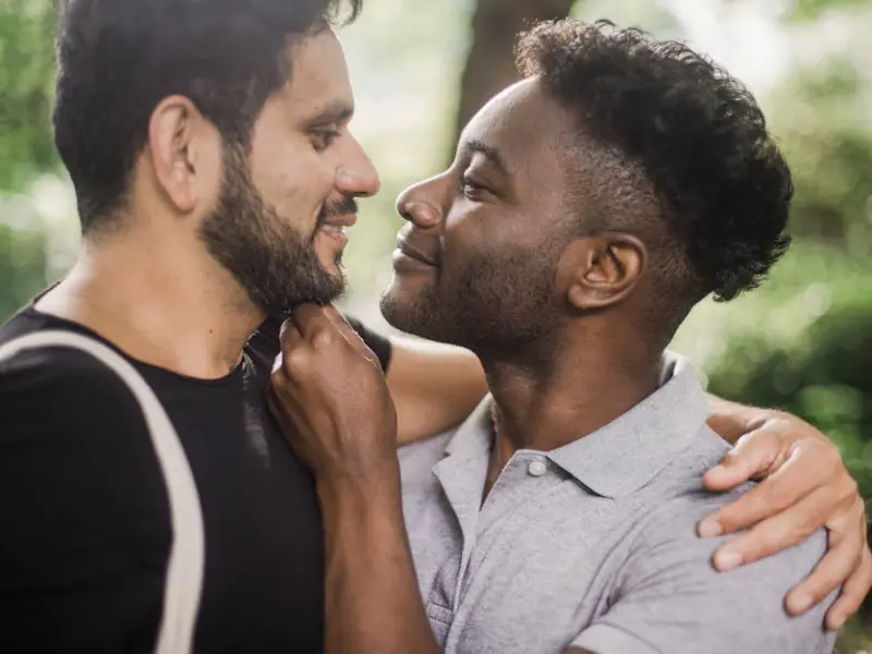 因为我伤害了男朋友所以他才和我分手，我真的舍不得他，怎么样才能让他回到我身边