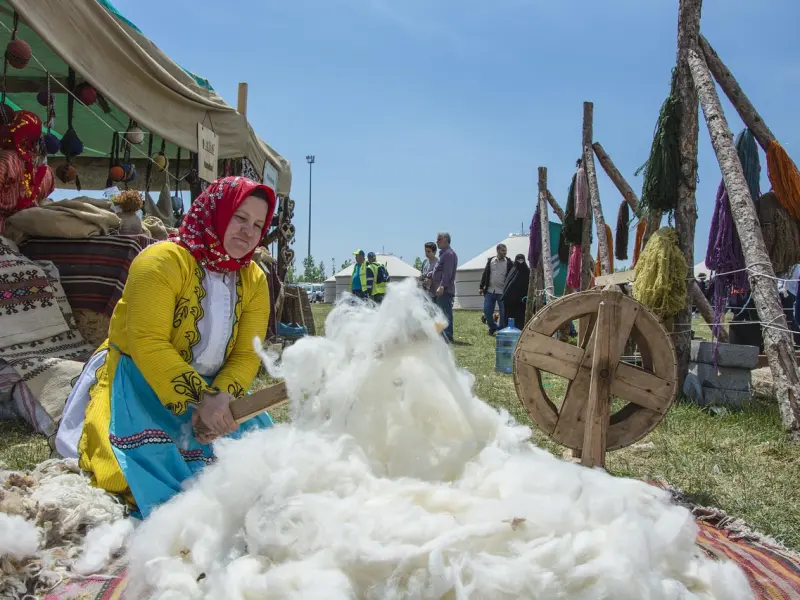 男朋友因为我和他没有共同语言，选择和我分手，我该怎么办