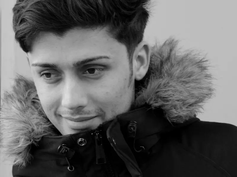 因为男朋友还是忘不了前任和我分手，我该怎么挽回他