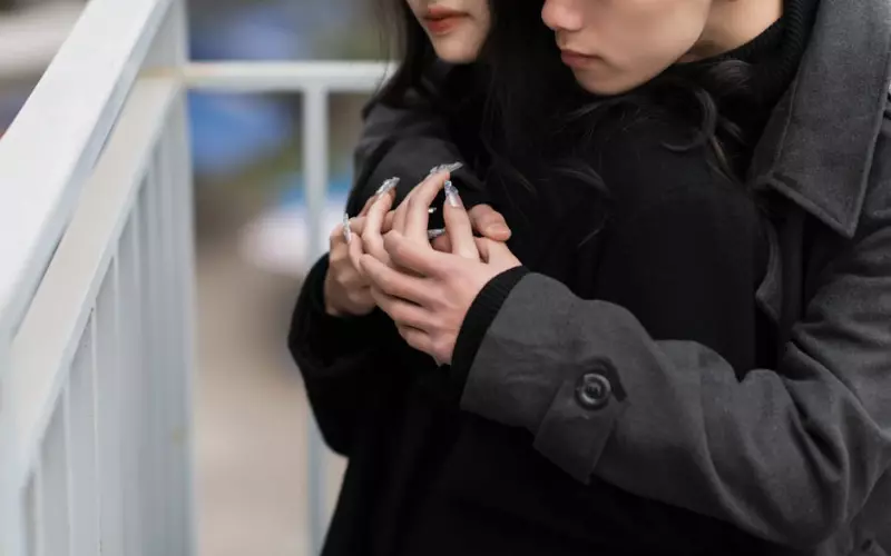 男友冷暴力逼我说分手，我该如何挽回？