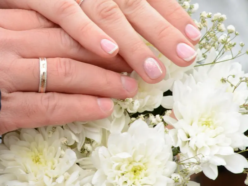 男朋友不要我了不想和我在一起，怎么做才能挽回他的心