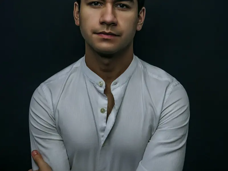 男朋友把我全部的联系方式都拉黑了，我该怎么去挽回他