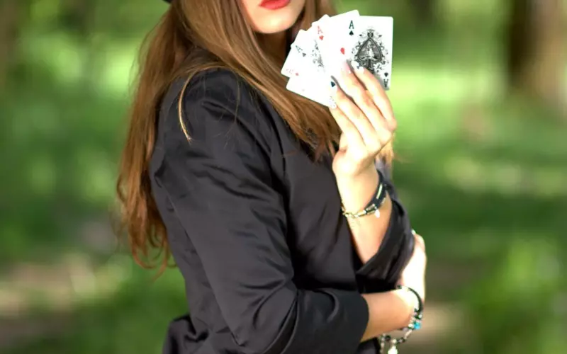 男友对我好 可我会忍不住拿他和别人比较