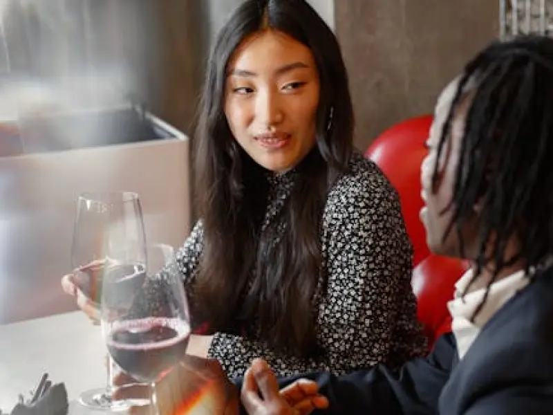 男友经常失踪联系不上，这是怎么回事呢？