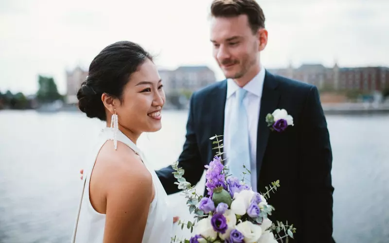 结婚前男友突然冷淡，我该如何挽回男友？