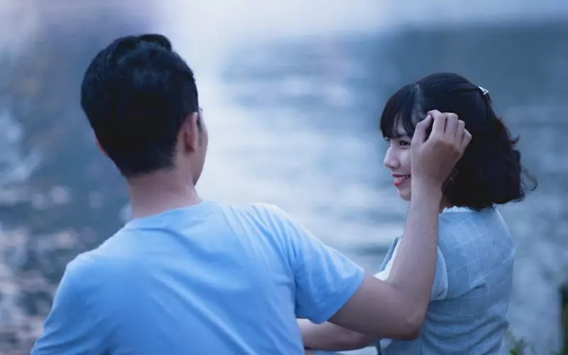 男友对前女友的待遇比我要好，我该如何调节心态?