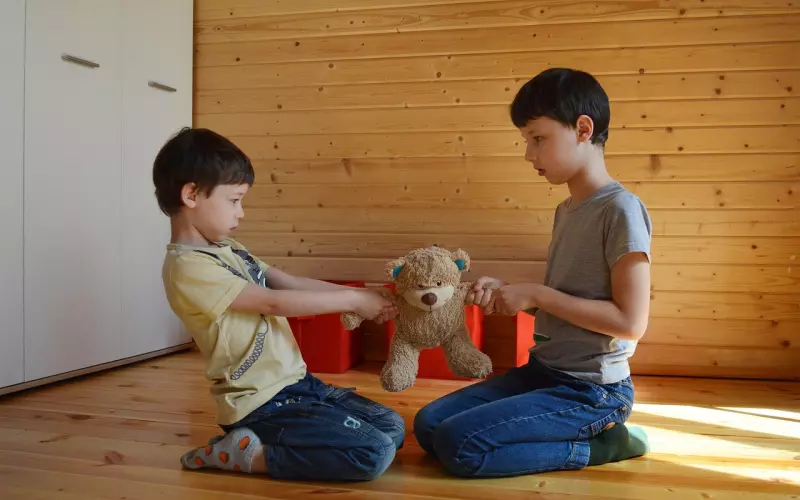 男友父母嫌弃我身高不同意我们在一起 我该分手吗