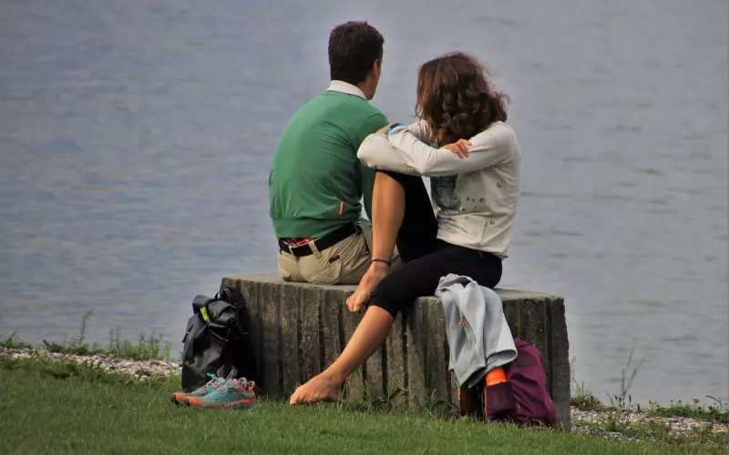 前男友离婚了 放不下他我该和他在一起吗