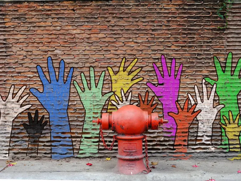 朋友都要我放弃，我该怎么办？