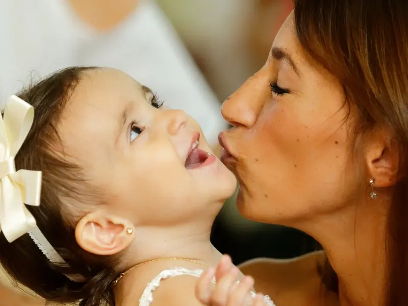 女朋友因为看见我和前女友的照片分手，我该怎么办