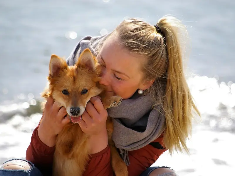 女朋友说和我在一起没有安全感和我分手，我该怎么做才能挽回她