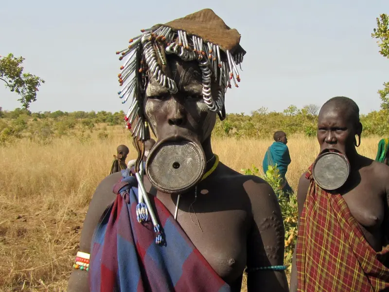 女朋友很绝情一定要和我分手，怎么样才能让他回心转意