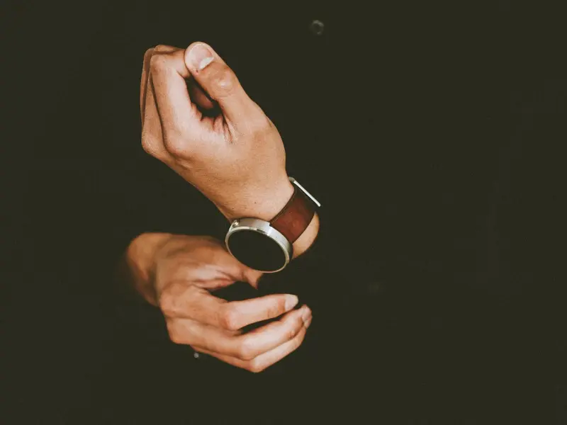 女朋友离开我很久了，但是我总是放不下她,我该怎么去挽回她