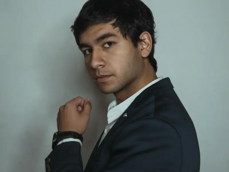 女朋友说我不懂她和我分手，我该怎么挽回她