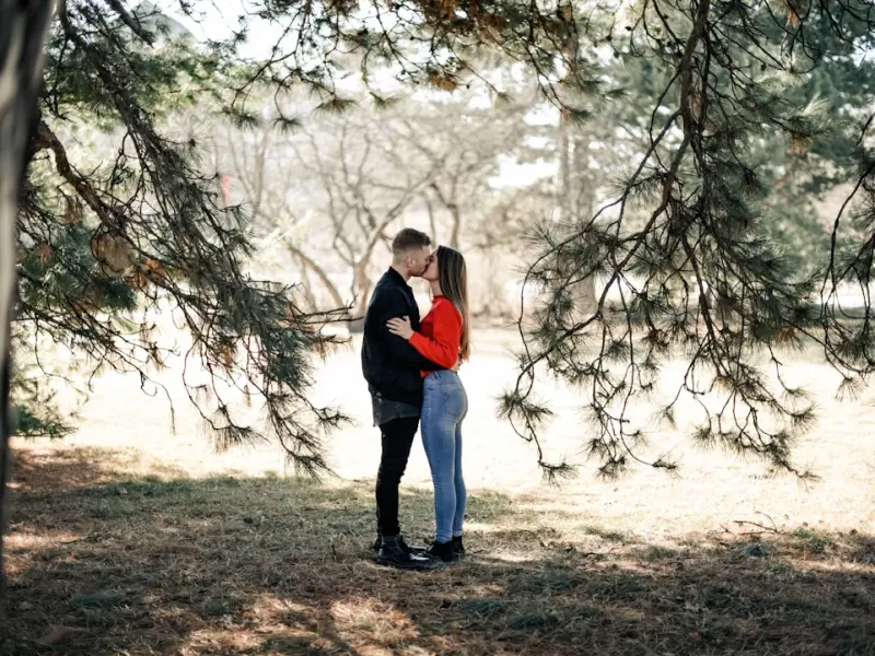 女朋友说我不适合她要和我分手，我该怎么去挽回她