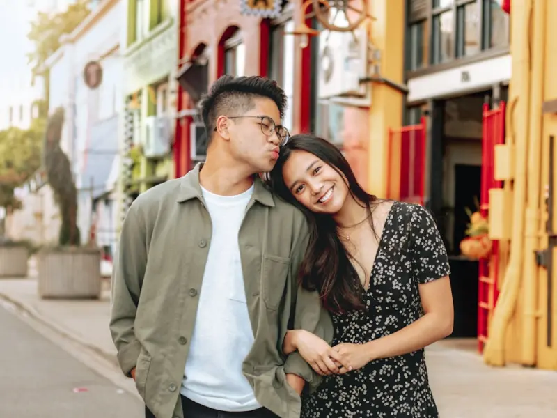 女朋友说她想一个人不想谈恋爱了，我该怎么去挽回她