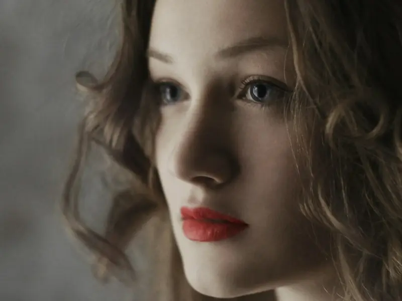 女朋友说我不是他理想的伴侣要和我分手，我该怎么去挽回她