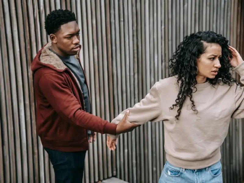 老公打我骂我，这样的婚姻还能继续吗？