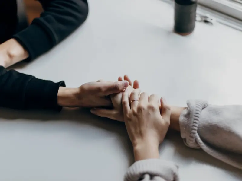 老公出轨了，我想他回归家庭，我该怎么做