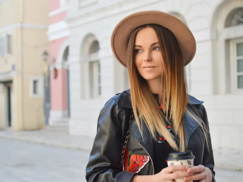 老公多次出轨，我想离婚，但是又不想让孩子受伤，我该怎么办