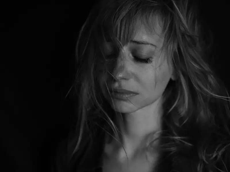 老公沉迷游戏无法自拔，对我冷漠不关心，我该怎么办