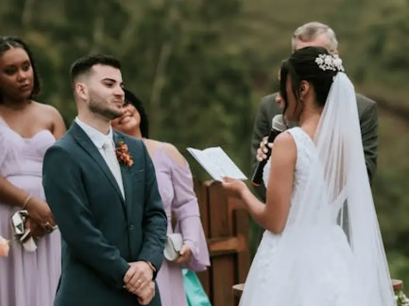 老公有了外遇要离婚去和小三过日子，怎么做才能分离他跟小三