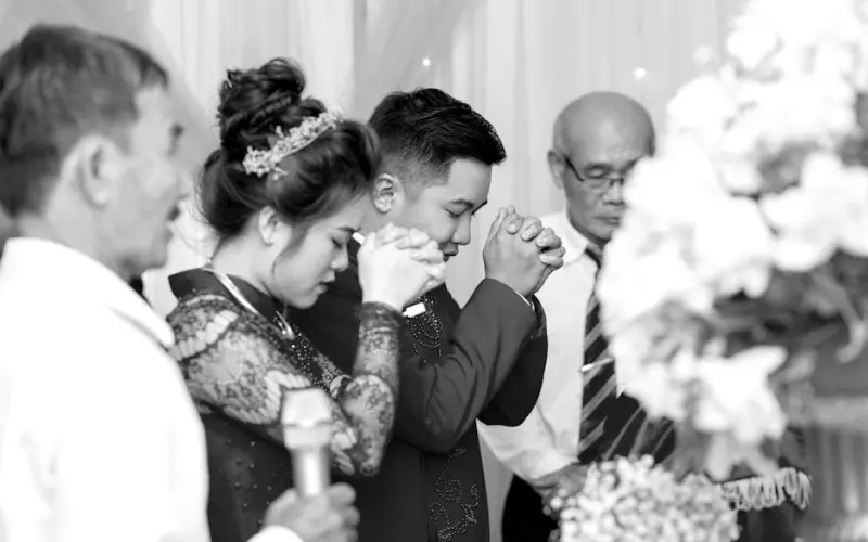 男方说我适合做老婆 我该接受离异的他吗